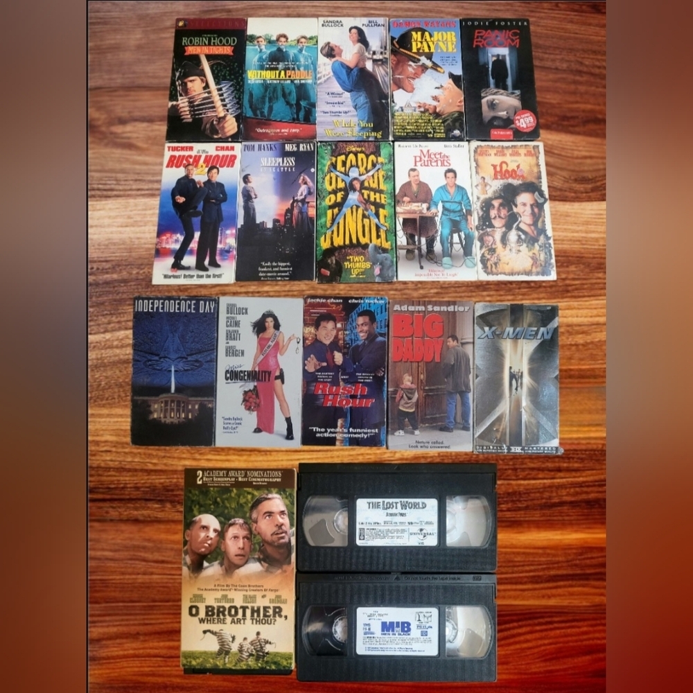 LOT OF 18 VHS MOVIES ~ DRAMA ~ COMEDY ~ SUSPENSE ~ ACTION ~ FAMILY